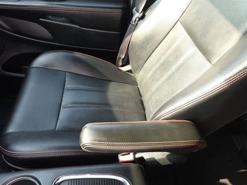 Used 2017 Dodge Grand Caravan GT FWD image 25