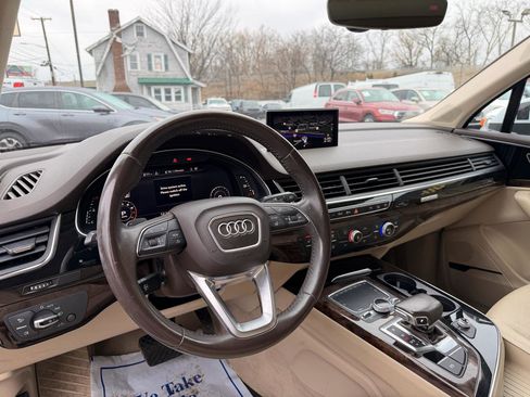 Used 2018 Audi Q7 3.0T Premium Plus image 12