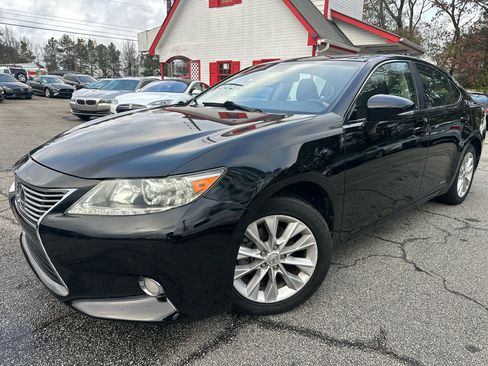 Used 2013 Lexus ES 300h w/ Luxury Pkg image 7