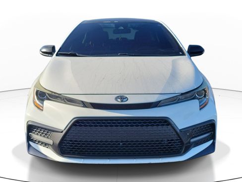 Used 2020 Toyota Corolla SE image 2