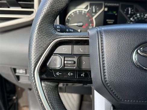 Used 2023 Toyota Tundra Limited image 23