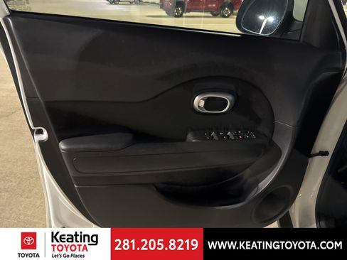 Used 2016 Kia Soul image 10
