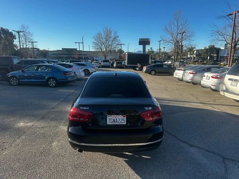 Used 2014 Volkswagen Passat 1.8T SEL Premium image 8