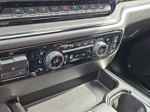 Used 2023 Chevrolet Silverado 1500 ZR2 w/ Technology Package image 18