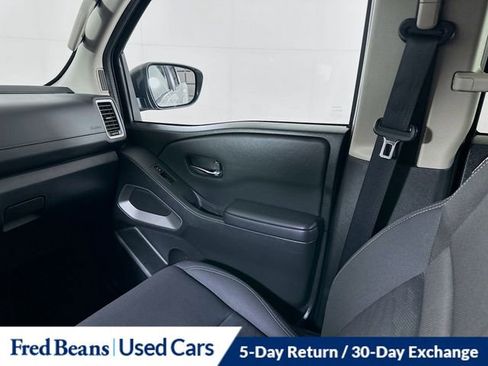 Certified 2023 Nissan Frontier SV image 23