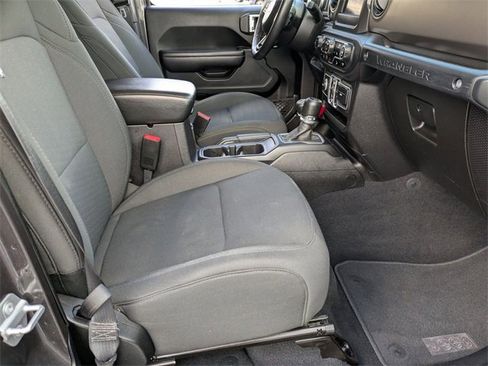 Used 2018 Jeep Wrangler Unlimited Sport S image 37