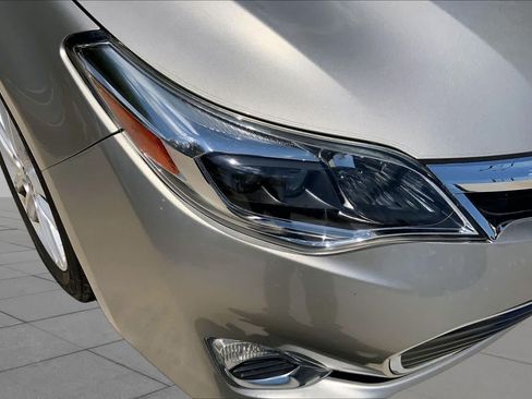 Used 2013 Toyota Avalon XLE FWD image 26