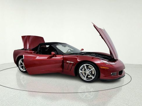 Used 2010 Chevrolet Corvette Grand Sport w/ Preferred Equipment Group RWD image 15