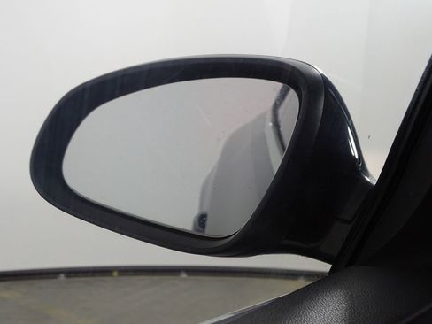 Used 2019 Buick Cascada Premium image 33