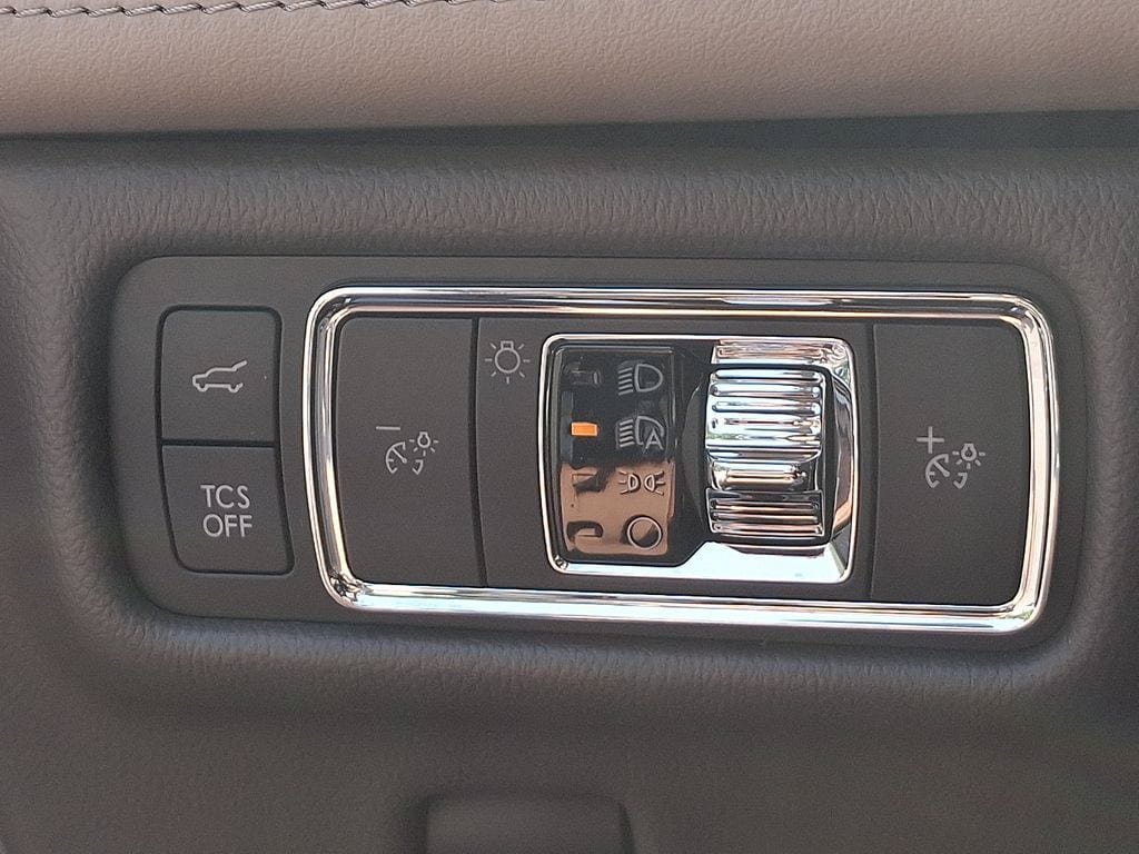 Used 2022 Lincoln Nautilus Reserve AWD/4WD image 25