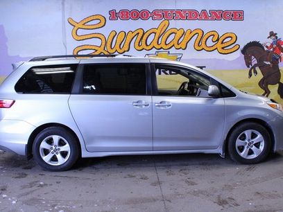 Used 2019 Toyota Sienna LE