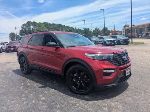 Certified 2023 Ford Explorer ST-Line w/ Class IV Trailer Tow Package RWD image 2