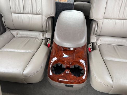 Used 2006 Toyota Sequoia Limited image 16