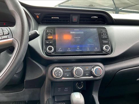 Used 2023 Nissan Kicks SV image 29