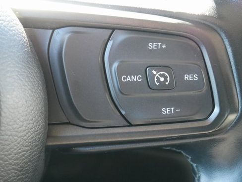 Used 2021 Jeep Wrangler Unlimited Sport image 23