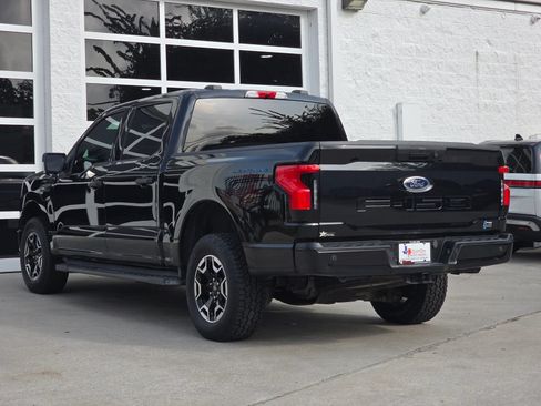 Used 2023 Ford F150 Lightning XLT AWD/4WD image 7