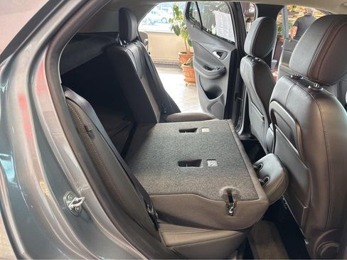 Used 2023 Buick Encore GX Preferred AWD/4WD image 39