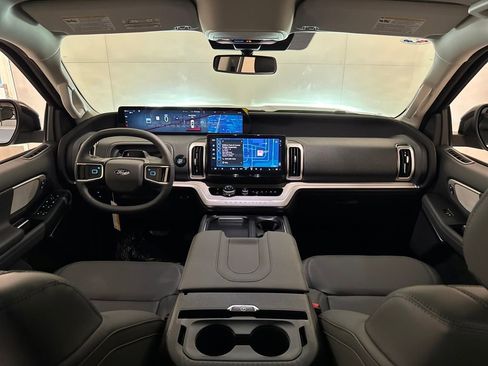 New 2026 Ford Expedition Max Active image 5