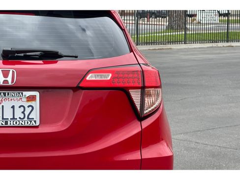 Certified 2017 Honda HR-V LX image 44