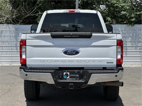 Used 2017 Ford F250 XLT w/ XLT Value Package AWD/4WD image 11