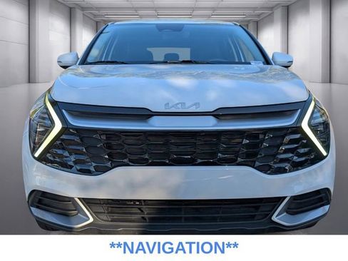 Used 2024 Kia Sportage EX image 2