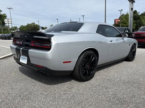 Used 2023 Dodge Challenger SRT Hellcat w/ Driver Convenience Group RWD image 3