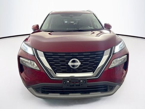 Used 2023 Nissan Rogue SV w/ SV Premium Package image 2