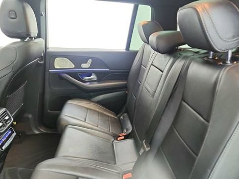 Used 2025 Mercedes-Benz GLS 450 GLS 450 image 33