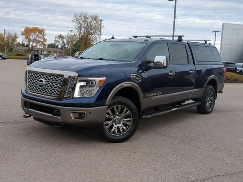 Used 2018 Nissan Titan Platinum Reserve w/ Platinum Utility Package image 1
