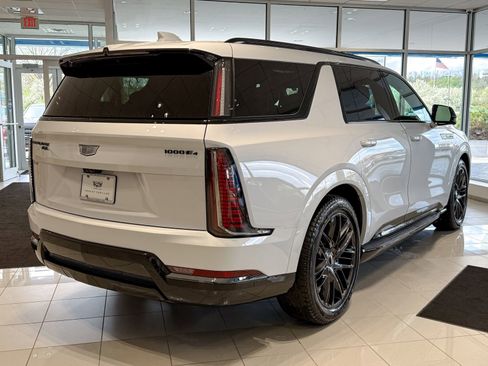 New 2026 Cadillac Escalade IQL Sport 1 w/ LPO, ONYX Package image 7