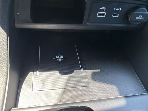 Used 2025 Honda Pilot EX-L image 25