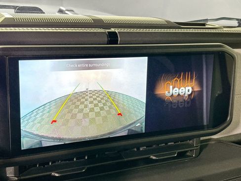 Certified 2025 Jeep Wrangler Unlimited Sahara AWD/4WD image 17