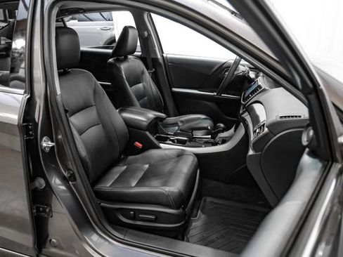 Used 2017 Honda Accord EX-L image 39