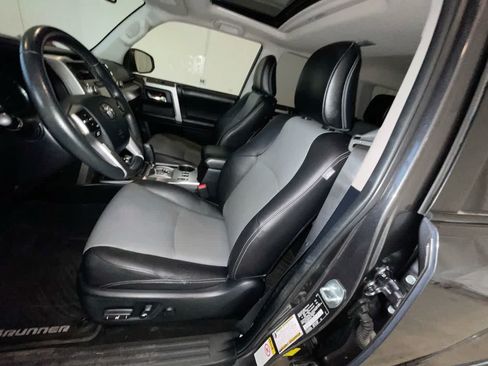 Used 2014 Toyota 4Runner SR5 Premium AWD/4WD image 11