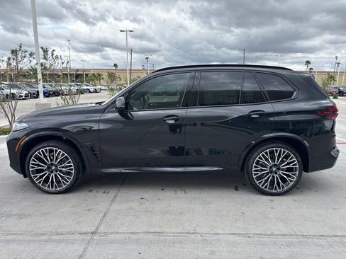 New 2026 BMW X5 sDrive40i w/ M Sport Package RWD image 3