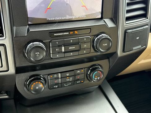Used 2020 Ford F150 XLT w/ Equipment Group 302A Luxury AWD/4WD image 24