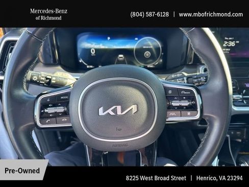 Used 2023 Kia Sorento SX image 9