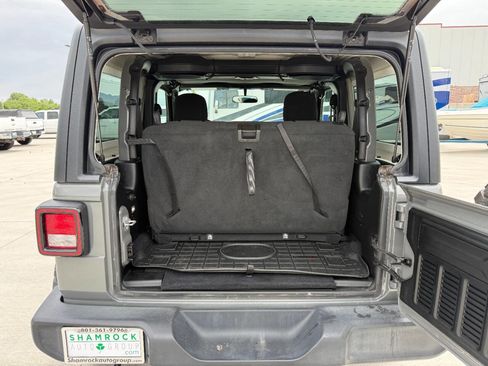 Used 2020 Jeep Wrangler Sport AWD/4WD image 27