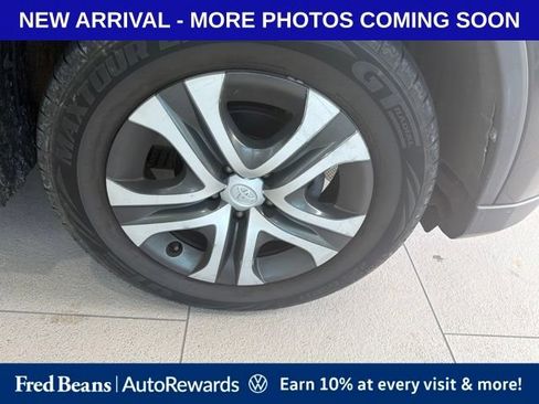 Used 2018 Toyota RAV4 LE w/ All Weather Liner Package AWD/4WD image 7