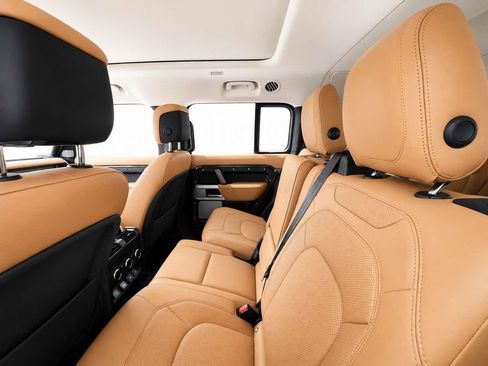 Used 2023 Land Rover Defender 130 First Edition AWD/4WD image 5