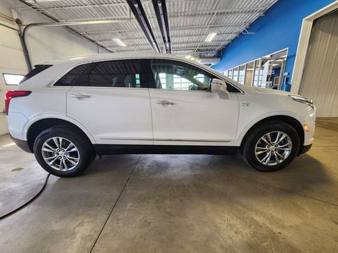 Certified 2023 Cadillac XT5 Premium Luxury AWD/4WD image 5