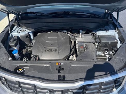 Used 2025 Kia Telluride S image 27