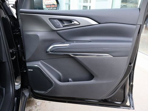 New 2026 Chevrolet Traverse LT w/ Enhanced Driving Package image 32