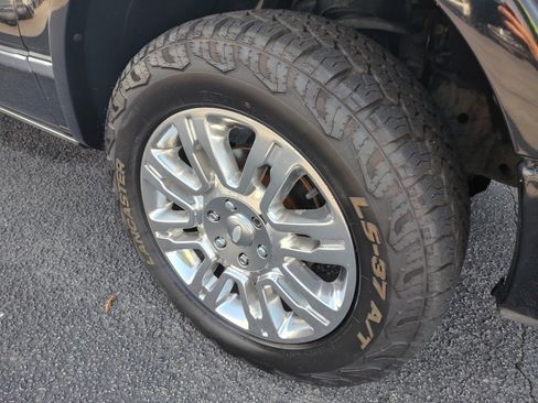 Used 2009 Ford F150 Platinum image 6