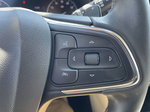 Used 2023 Buick Envision Preferred AWD/4WD image 16