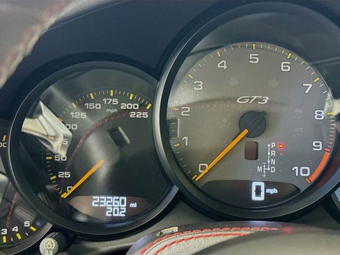 Used 2018 Porsche 911 GT3 image 12