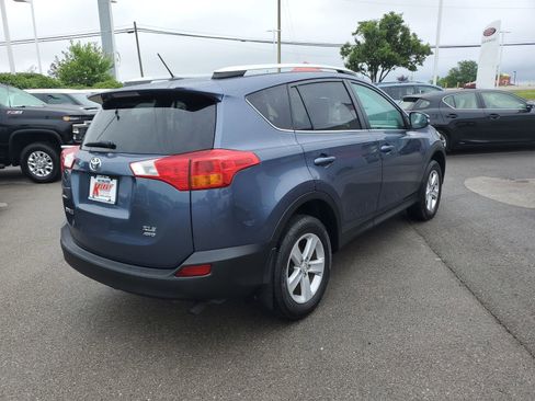 Used 2014 Toyota RAV4 XLE AWD/4WD image 4