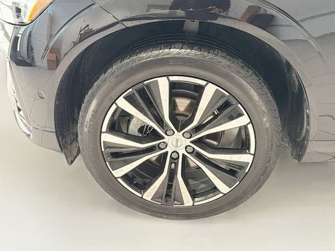 Used 2024 Volvo XC60 B5 Plus w/ Protection Package Premier AWD/4WD image 25