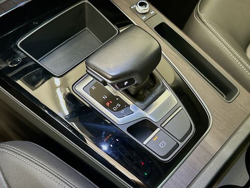 Used 2023 Audi Q5 2.0T Premium w/ Convenience Package image 25