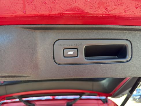 Used 2025 Honda Pilot Elite image 20